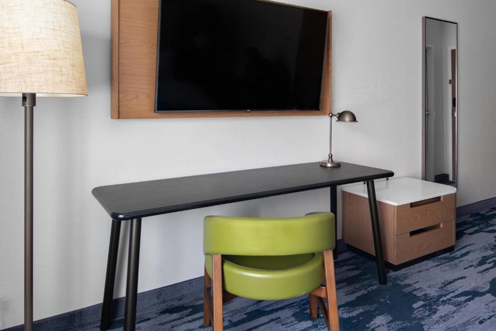Suite, 1 King, Sofa bed interior